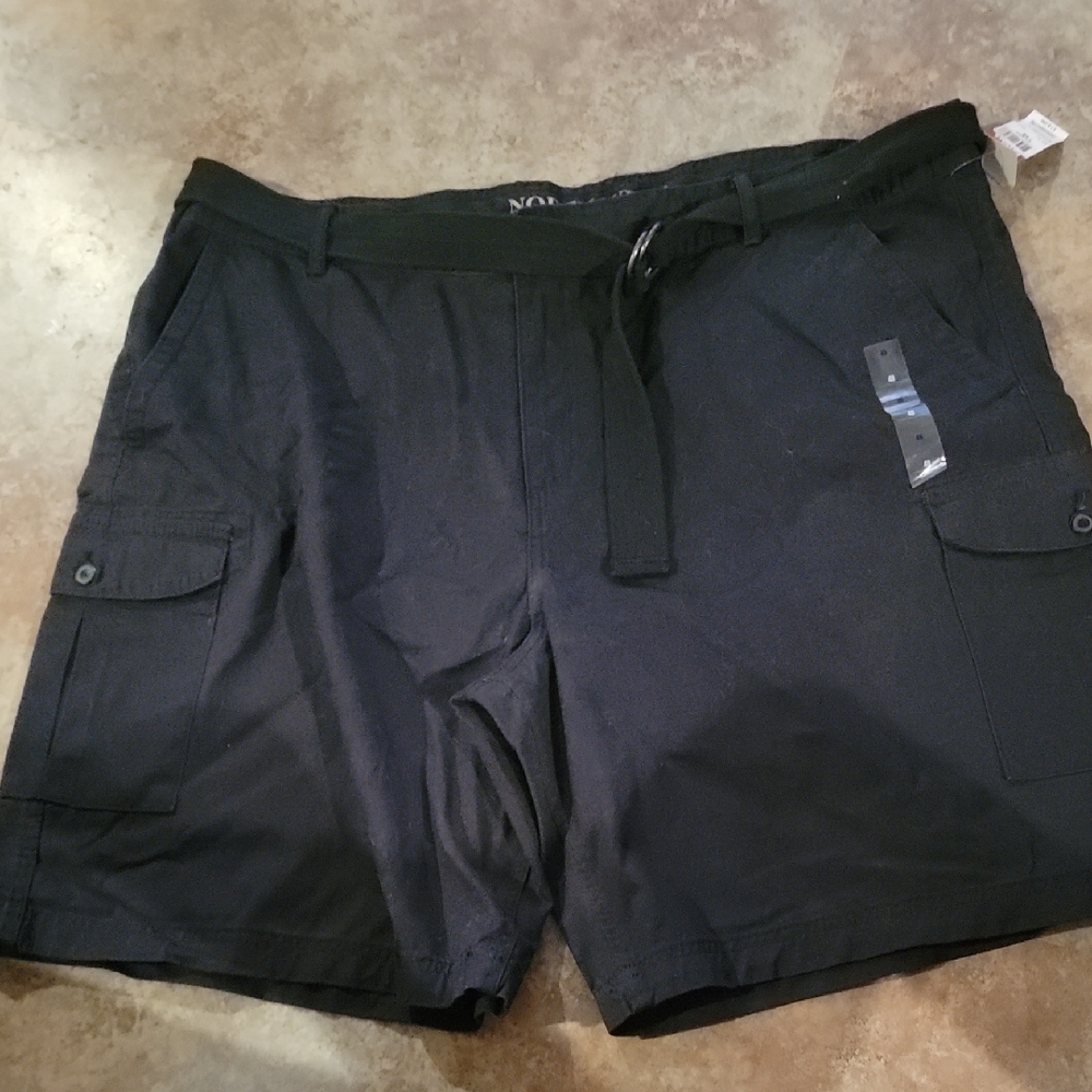 Northwest Territory Men's Dark Cargo Shorts